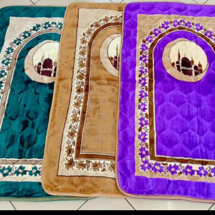 Promo Sajadah Tebal Empuk Yassin Turkey Timbul Besar Super Spi XT362   ,,  Quilting / Turky/  - Co