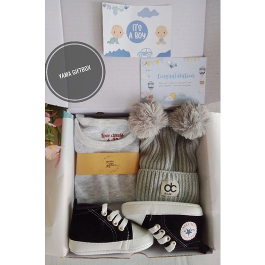 YAMA GIFTBOX hampers bayi parsel giftbox kado set jumper sepatu topi bayi boy and girl-1