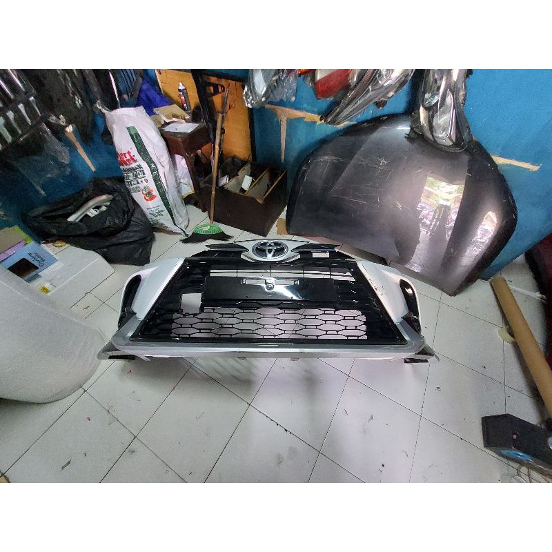 bemper bumper depan toyota yaris 2021