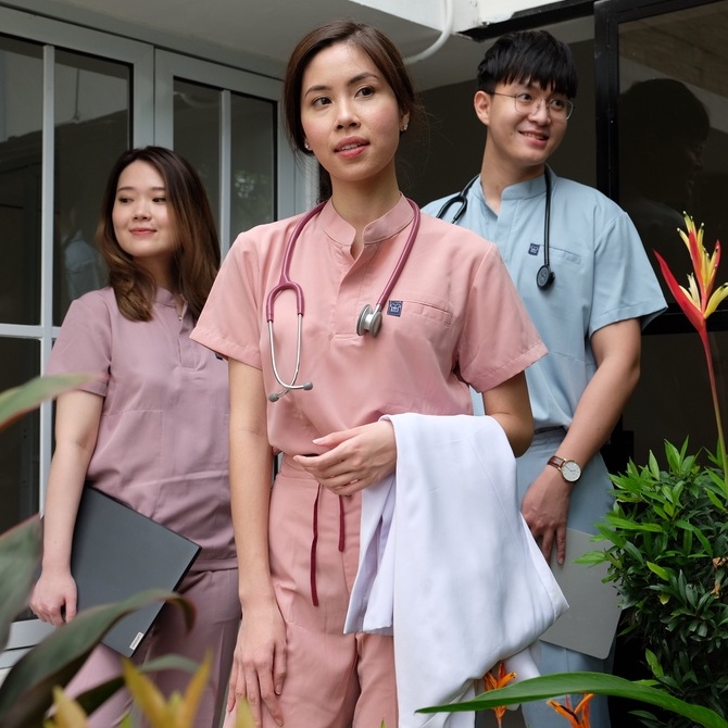 Baju Jaga MANDARIN SS - PINK Scrubs Theatre Blues First Line Lengan Pendek