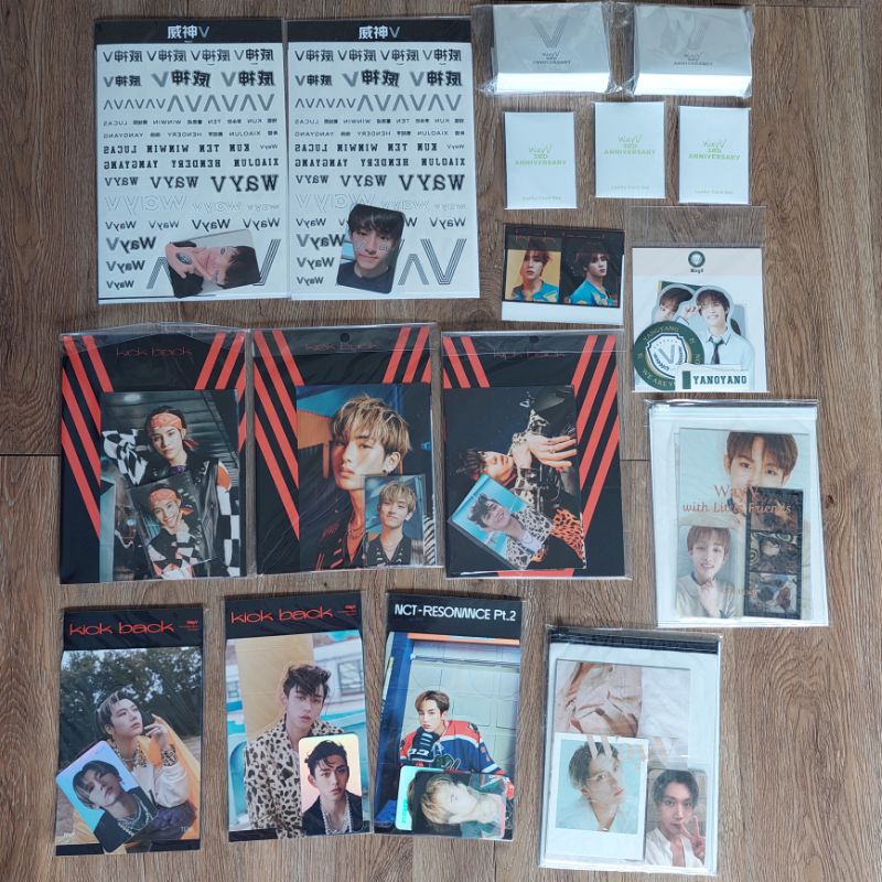 WAYV ANNIV B2S RESONANCE 90S LOVE KICKBACK PHOTOPACK TATTOO HOLO STANDEE NECKLACE LUCKY CARD AR FRAM