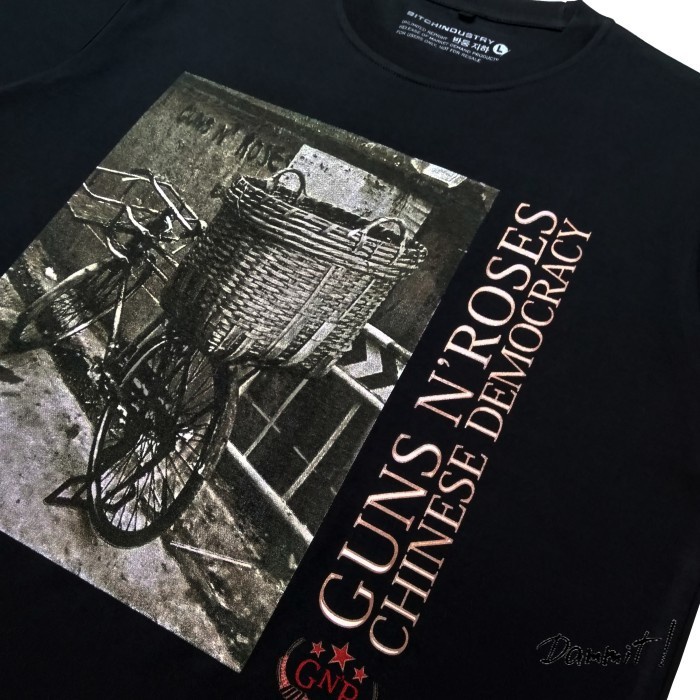 Kaos Guns N Roses - Chinese Democracy - Hitam