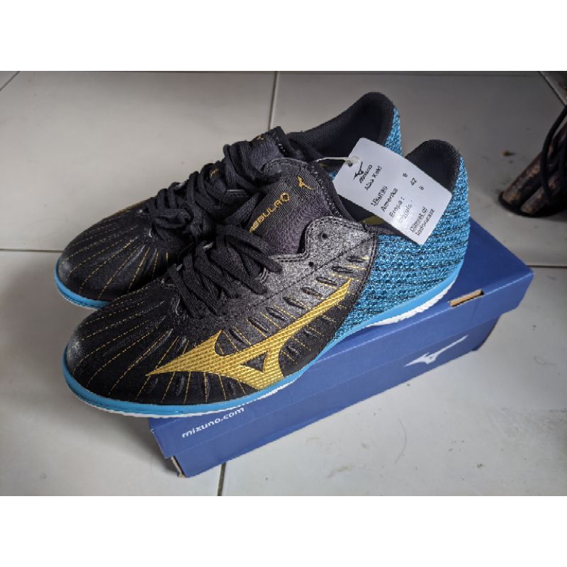 Sepatu Futsal Mizuno Rebula Sala Select in size 42