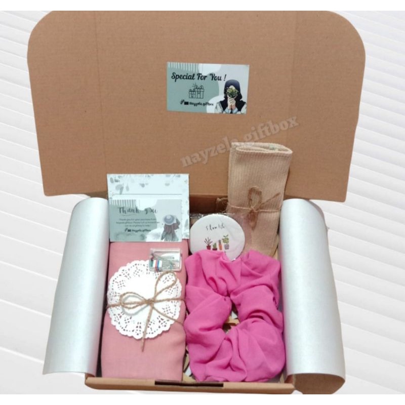 KADO HAMPERS GIFTBOX HIJAB BELLA SQUARE MURAH KADO WISUDA HADIAH ULTAH ANNIVERSARY VALENTINE GIFT