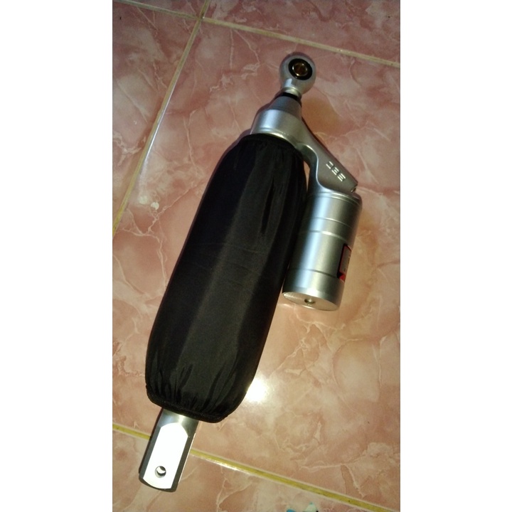 sarung cover shockbreaker polos universal / anti air / anti cakaran kucing