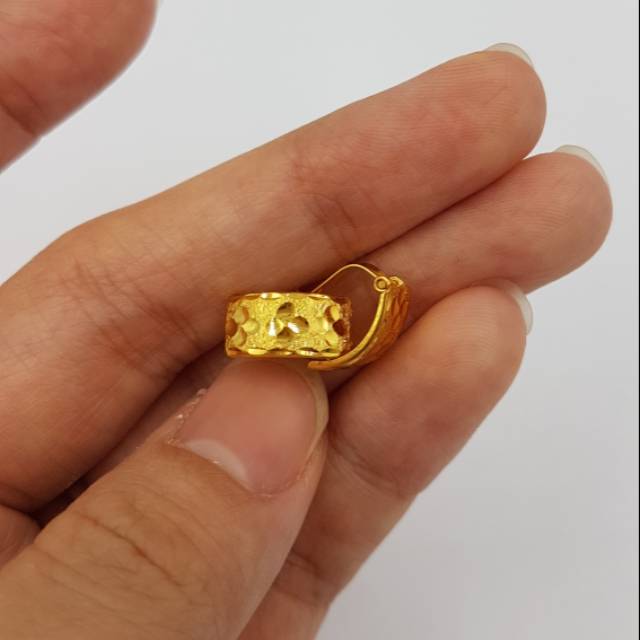 Anting klip emas asli kadar 700