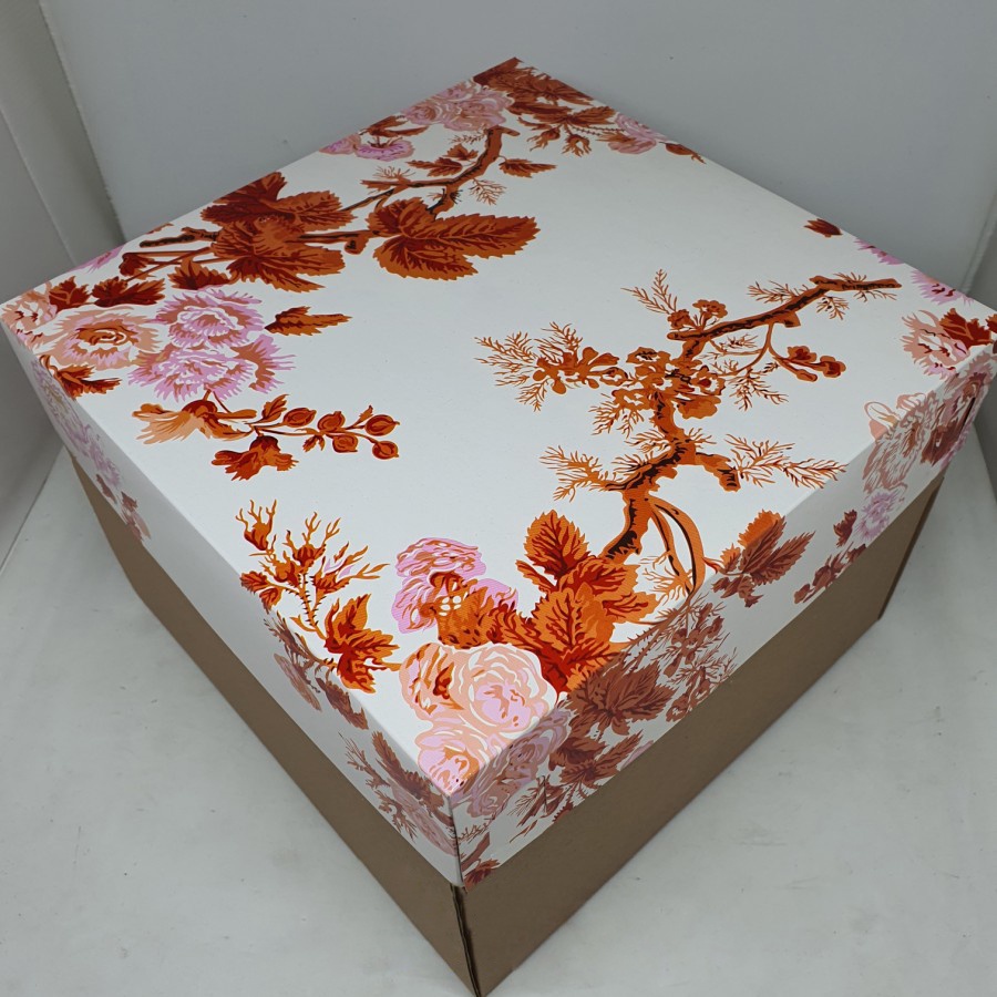 

( 5pcs ) Dus Packaging Hampers edisi Red Flower Imlek Ukuran 25x25 ( 25 x 25 x 10 cm ) Box Cake Kue Lapis Legit Tart Ultah