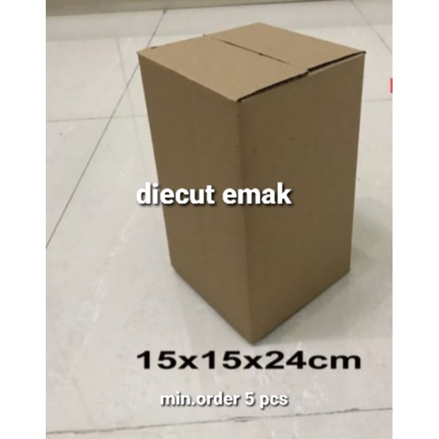 

Kardus / box / uk. 15x15x24 cm / karton packing polos baru ST