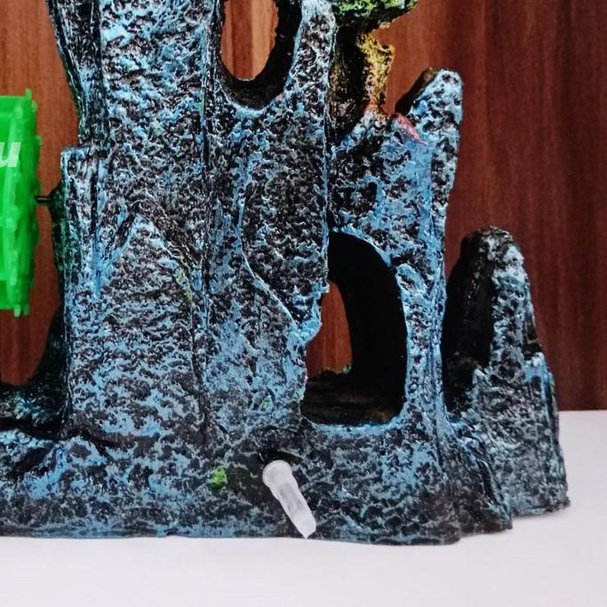 Hiasan aquarium fiber tebing kincir besar