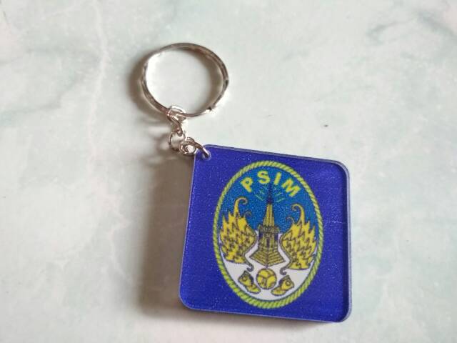 Ganci akrilik bening psim yogyakarta