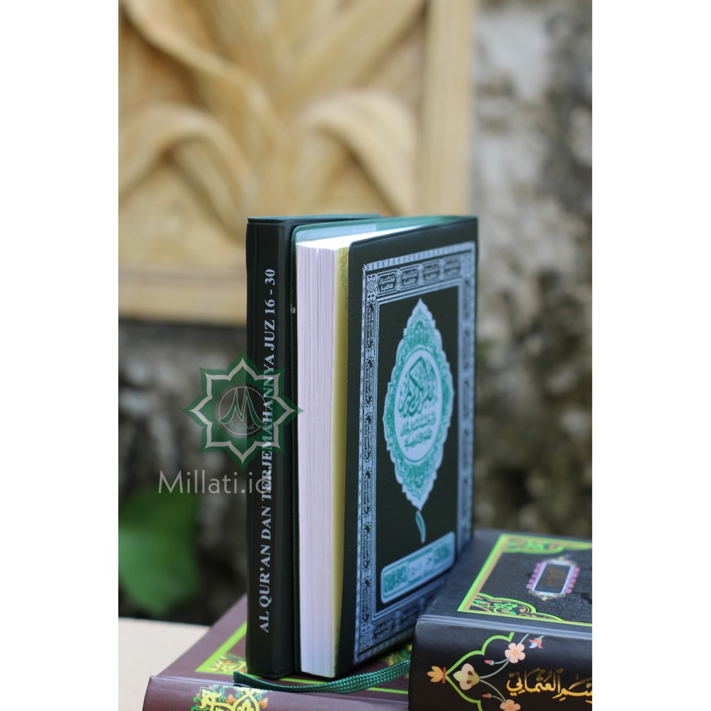 Best Alqur'an Terjemah 2 Jilid Kecil HVS Versi Lama