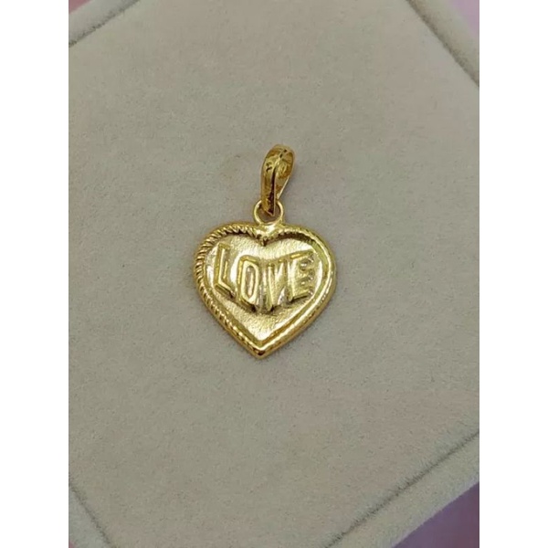 Liontin Love 1/2 gram