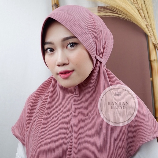 𝗛𝗮𝗻𝗵𝗮𝗻 𝗛𝗶𝗷𝗮𝗯 - Bergo Plisket Tali Ceruty Maryam (Hijab Instan Plisket)