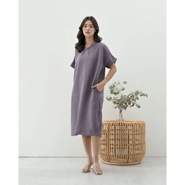 JOSSIE SLIT DRESS - DRESS WANITA TANGAN PENDEK