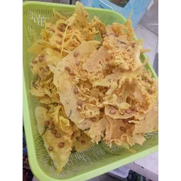 

Peyek kacang tanah