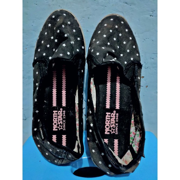 PRELOVED SEPATU SLIP ON/FLAT SHOES NORTH STAR HITAM