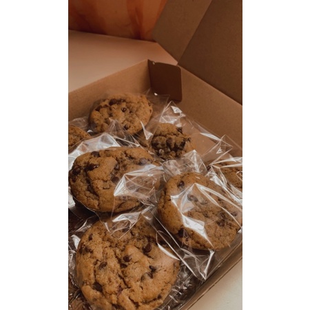 

Soft Chocolate Chip Cookies (10pcs)