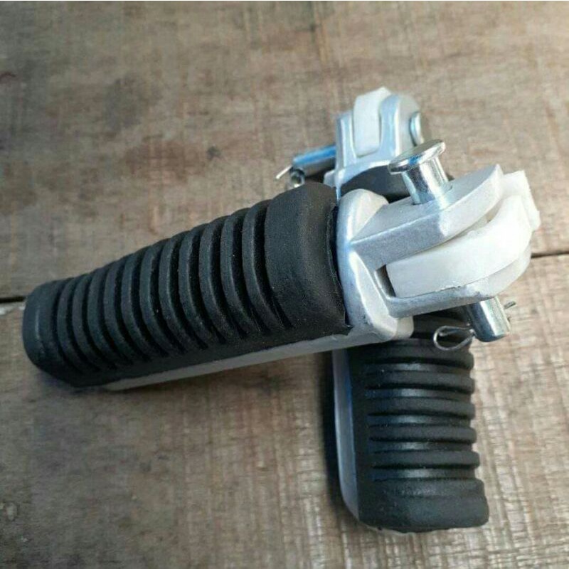 Step belakang motor vixion