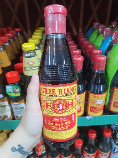 

GHEE HIANG baby brand minyak wijen sesame oil 700ml