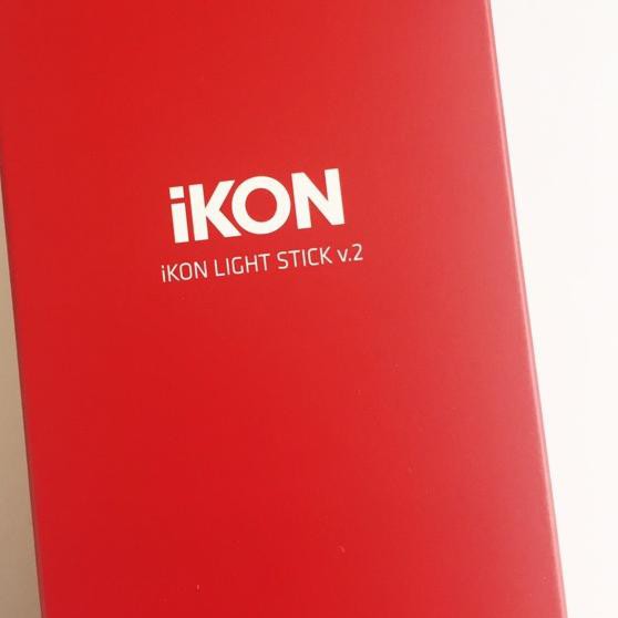 【(Price)】 iKON - Official Lightstick Ver. 2 (Konbat) *