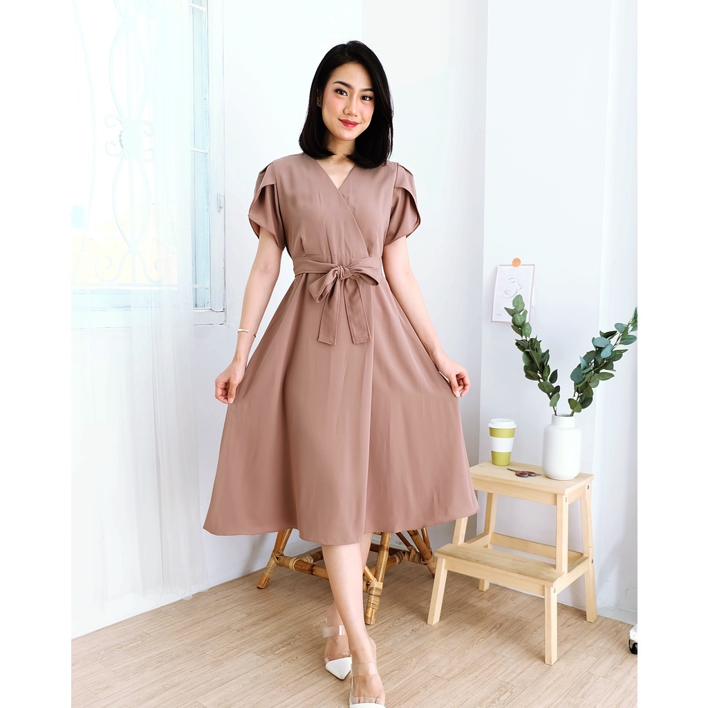 IL - Lolina Dress Casual Terusan Premium Crepe / Dress Polos Wanita Korean Style