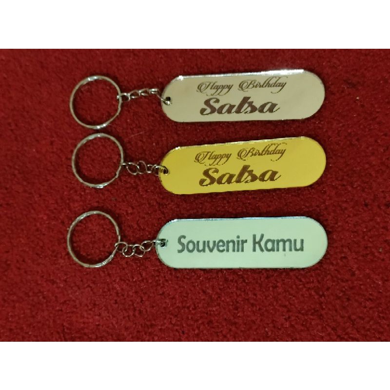 Souvenir Pernikahan Gantungan Kunci Akrilik murah