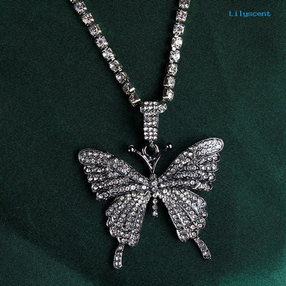 Kalung Liontin Kupu-Kupu Satu Lapis Aksen Berlian Imitasi Bahan Stainless Steel Untuk Wanita