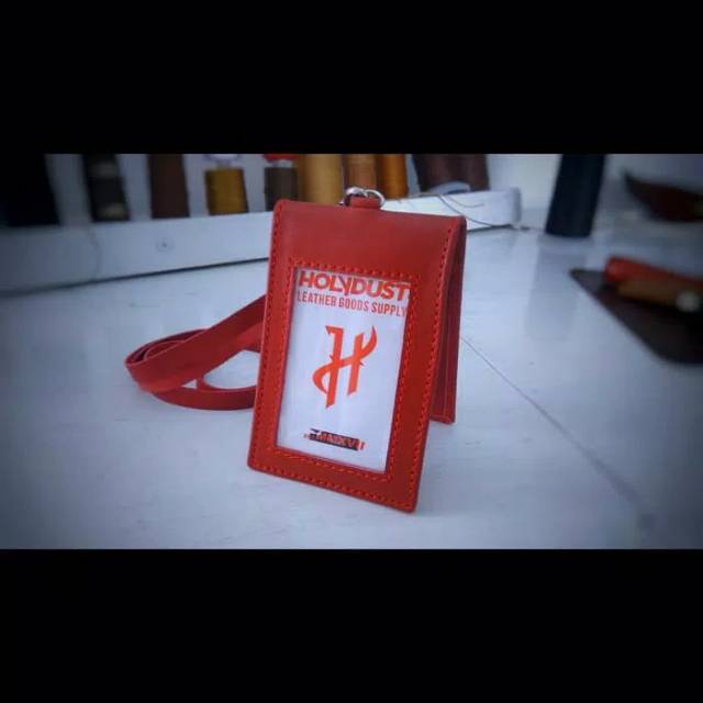 

ID Card Holder Kulit sapi asli Garut name tag flip lipat warna merah