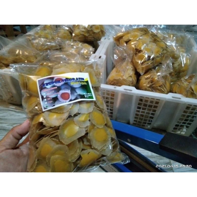 

KERUPUK TELOR ASIN PREMIUM /SALTED EGG CHIP /MBAK LIPAH 1KG