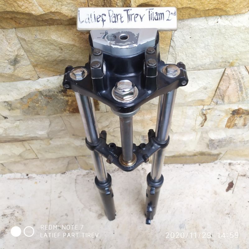 Shock depan megapro primus original