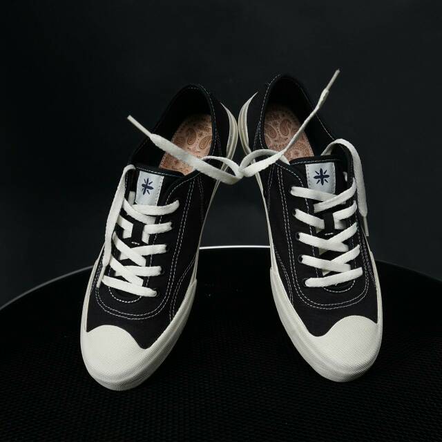 Sage footwear type 1