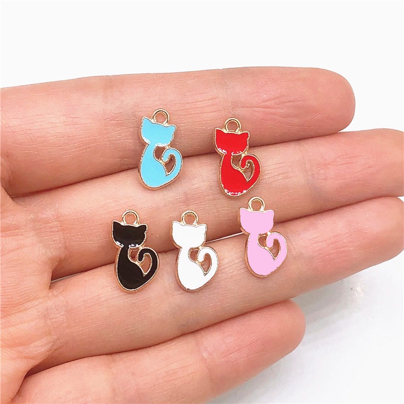 4 Pcs Liontin Kalunggelanganting Model Kucing Bahan Alloy Untuk Wanita Charms