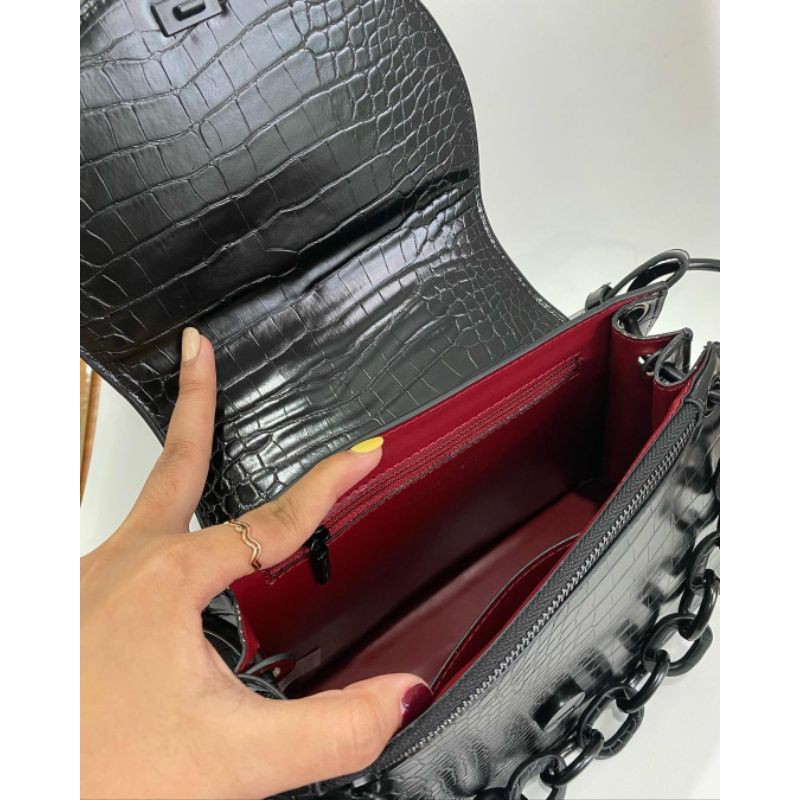 11.11 SALE | CK Croc-Effect Chunky Chain Link Shoulder Bag