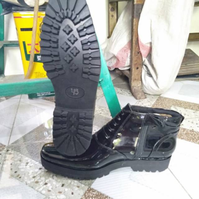 Sepatu pdh tinggi flat (versi 2)