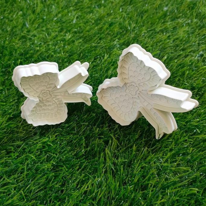 

Plunger Cutter Pita (dapat 2 ukuran). Plastik premium