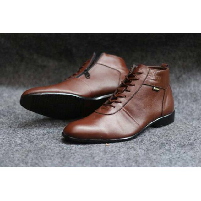  Sepatu  Pantofel  Cevany boots zipper resleting  Original 