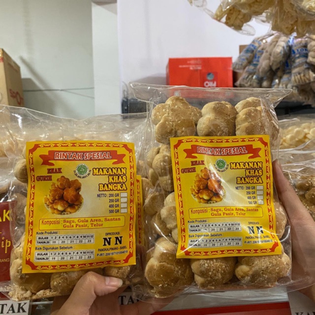

Kue Rinta Bangka Cap NN - Rinta Khas Bangka / Kue Bangka / Snack Bangka / Snack Khas Bangka - Kue Bangkit - Kue Jahe - Kue Cinnamon - Snack.Bangka - Oleh Oleh Pangkal Pinang - Cemilan Bangka - Cookies Bangka - Snack Bangka - Kue kering