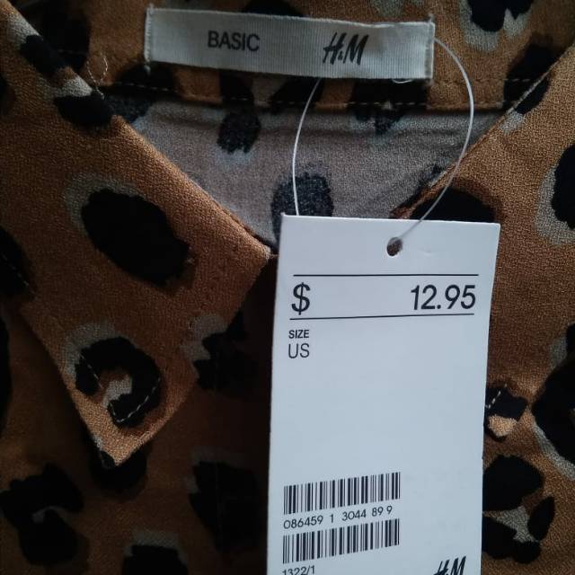 Kemeja leopard HM