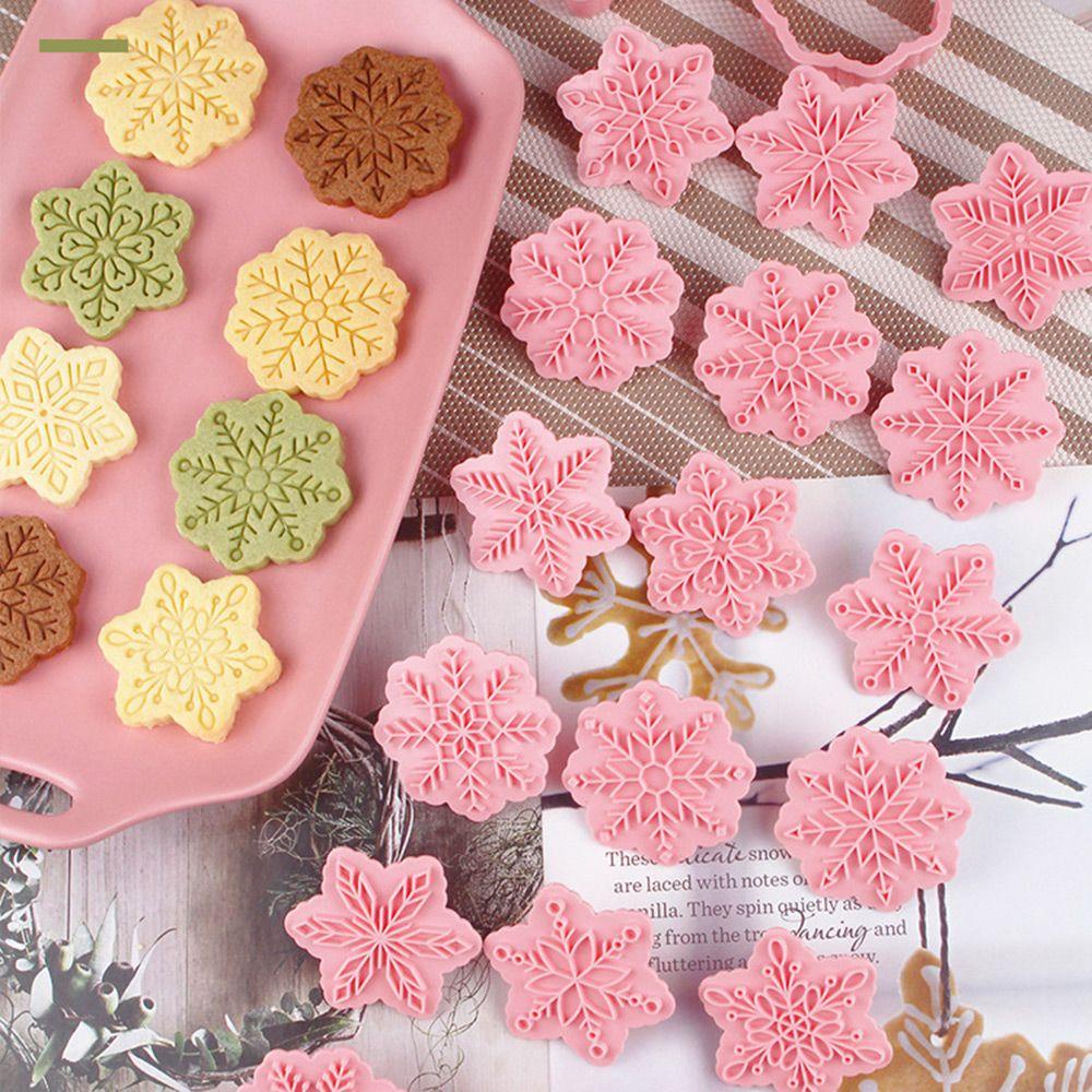 Top 9pcs/set Alat Kue Snowflake 3D Santa Claus Plastik Cookie Cutter