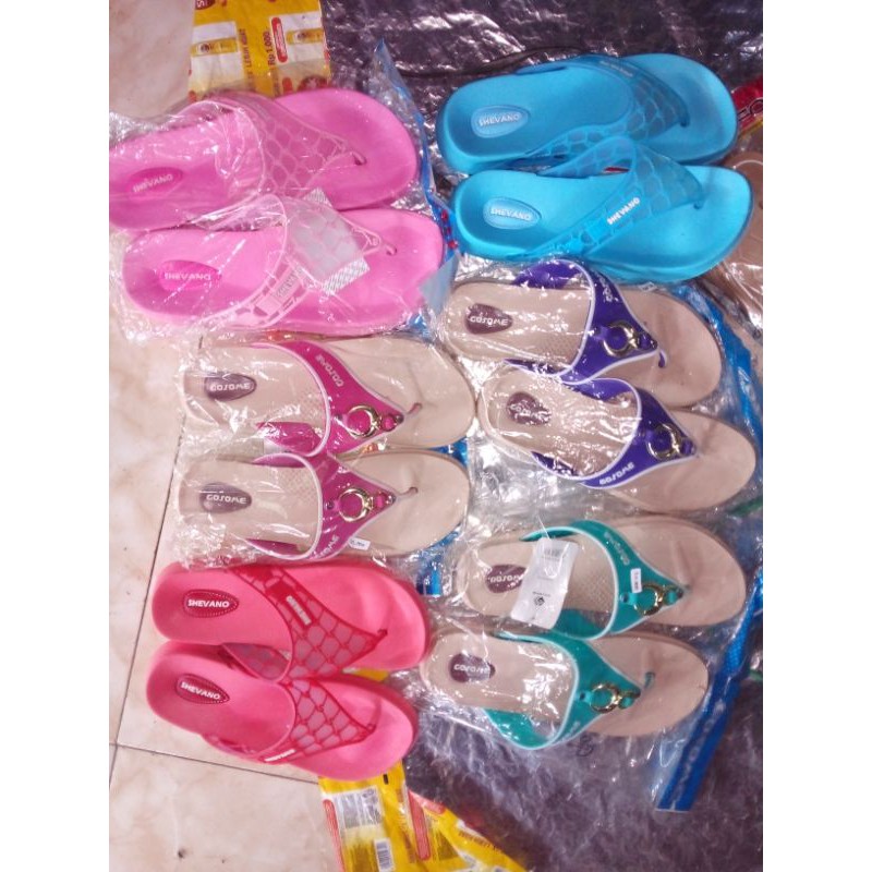 sandal jepit wanita shevano
