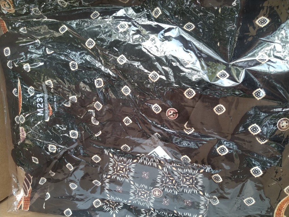 M231 Kemeja Pria Batik Panjang Hitam 1723