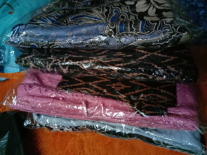 Maura Couple - Sania Ruffle Batik Couple Ori Ndoro Jowi Garansi Termurah Shopee - Batik Modern Solo