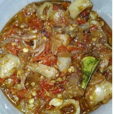 

cumi sambal bawang berat 250gram