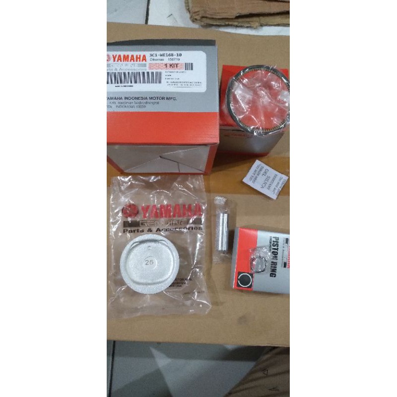 PISTON KIT VIXION OS 25