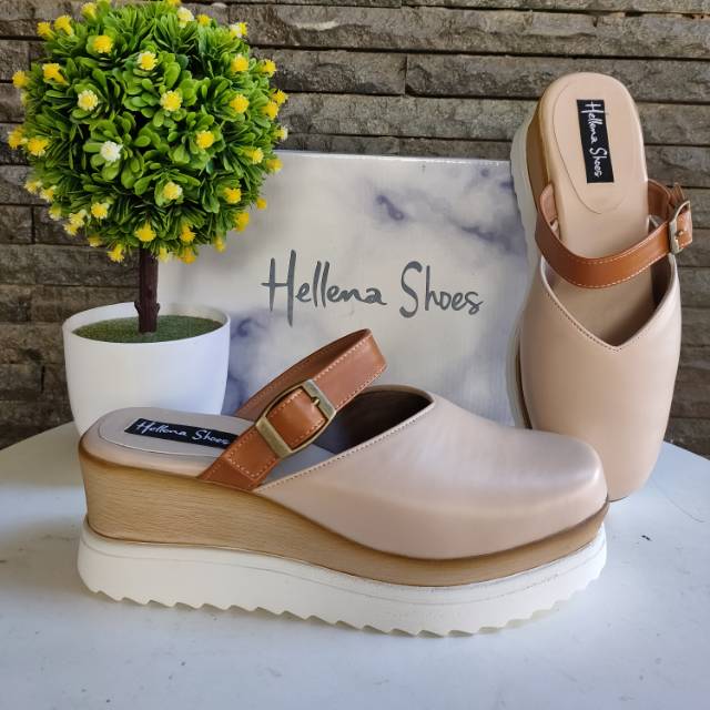 Meghan Mocca by hellena shoes