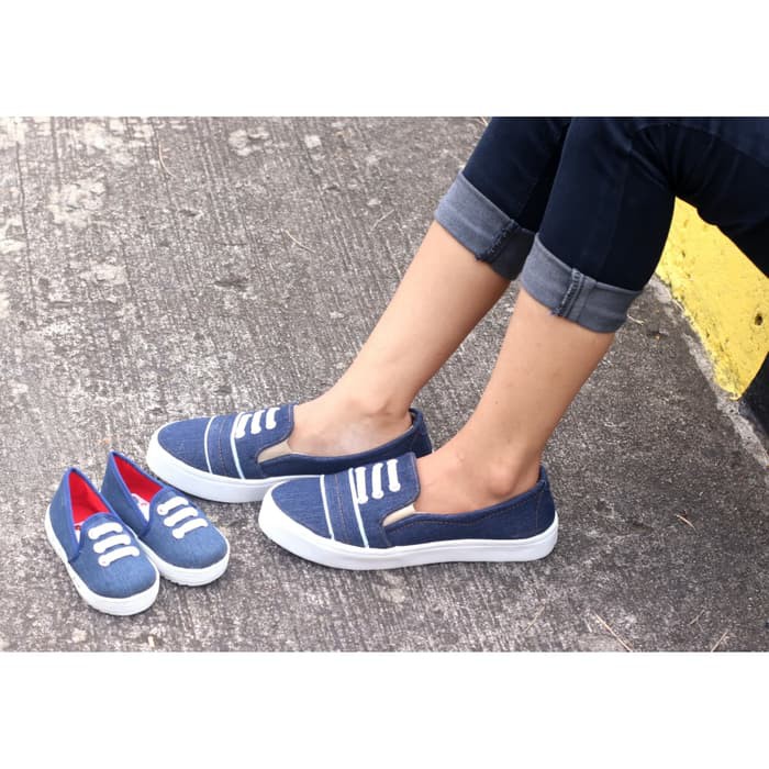 SEPATU MODEL KINI TERKINI KENKINIAN BUAT SEKOLAH KERJA HAK PUMP HEELS / sepatu couple ibu dan anak