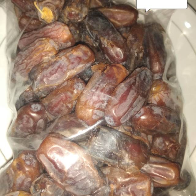 

Kurma masruk 1 kg