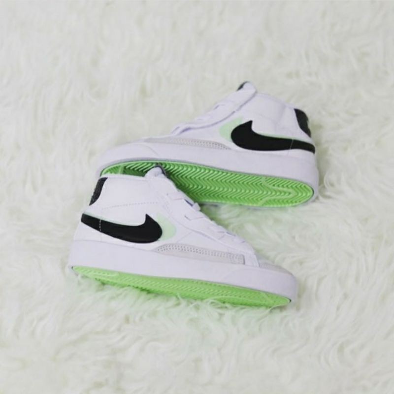 Sepatu Anak Nike Blazer Mid 77 Vintage White Lis Black Green Original
