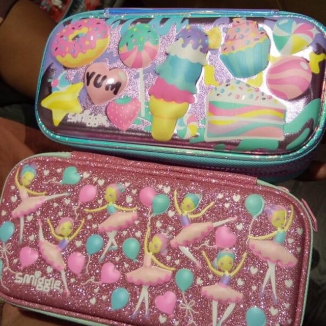 

Smiggle Pencil Case