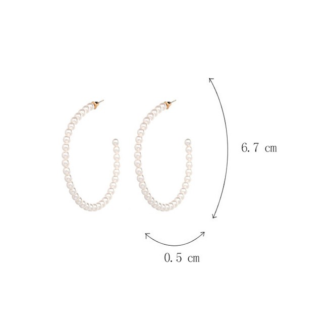 LRC Anting Tusuk Fashion White Round Shape Decorated Earrings